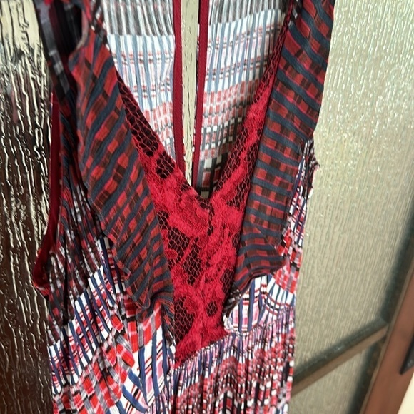 Saloni printed long dress size US 2 or small. - Picture 8 of 11